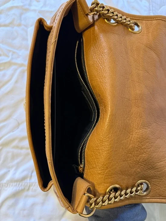 Saint Laurent Niki Bag in Sungold - Picture 3 of 6